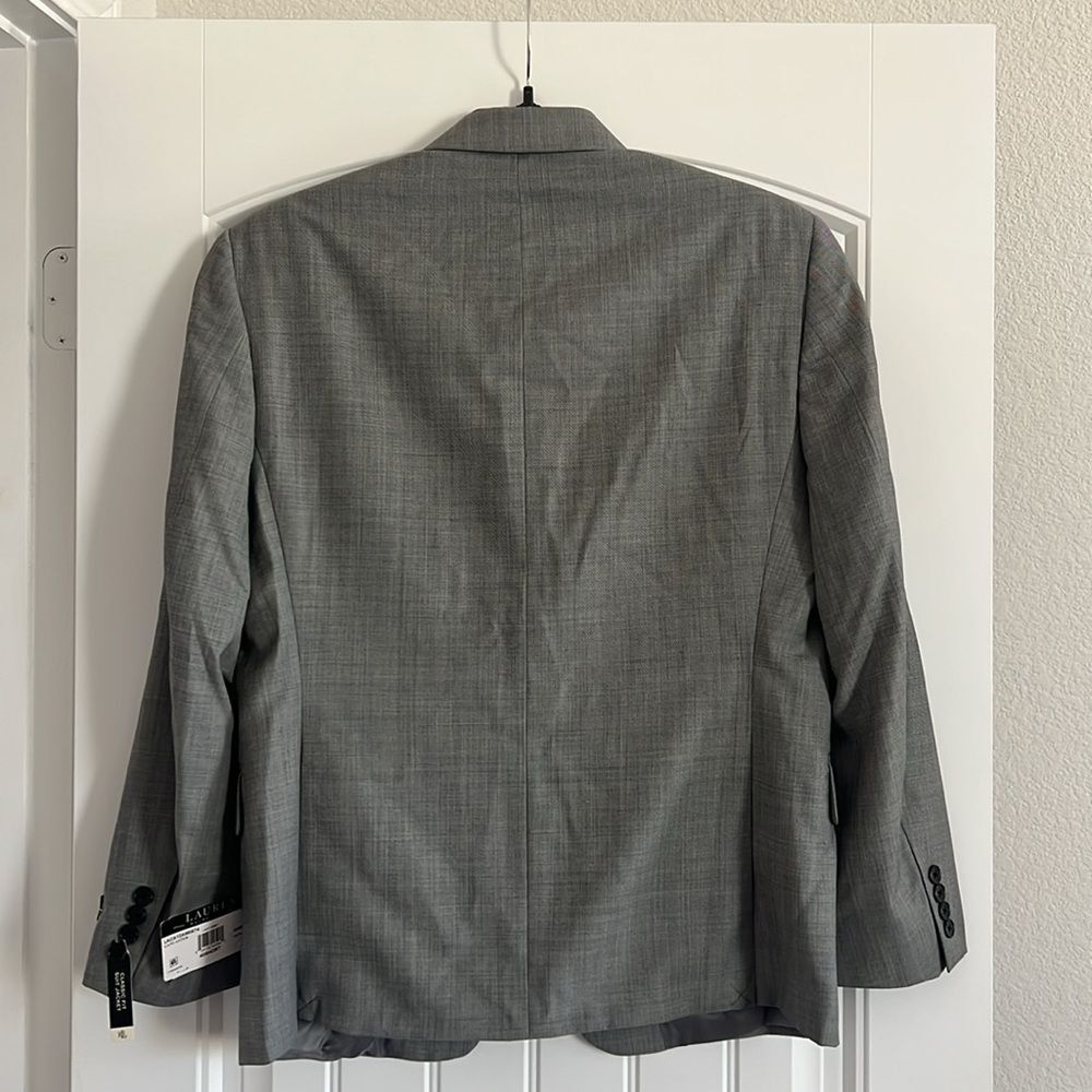 Ralph Lauren Classic Fit Suit Jacket in Light Grey, NWT, Size 40 Short - Picture 3 of 10